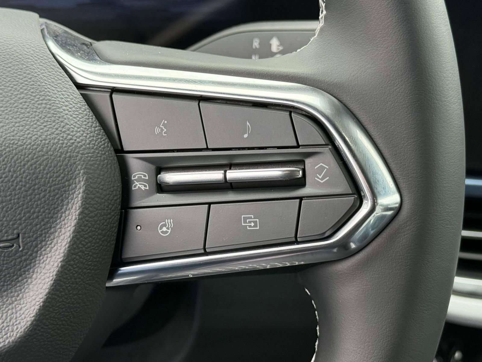 New 2026 Chevrolet Equinox EV LT w/ Convenience Package II image 13