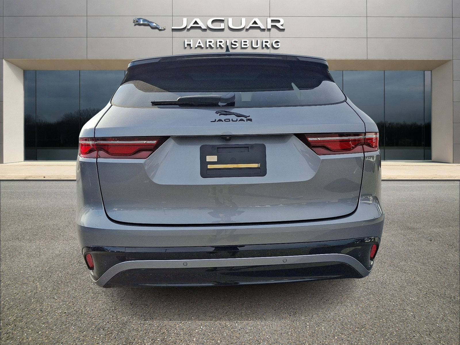 New 2025 Jaguar F-PACE R-Dynamic S image 3