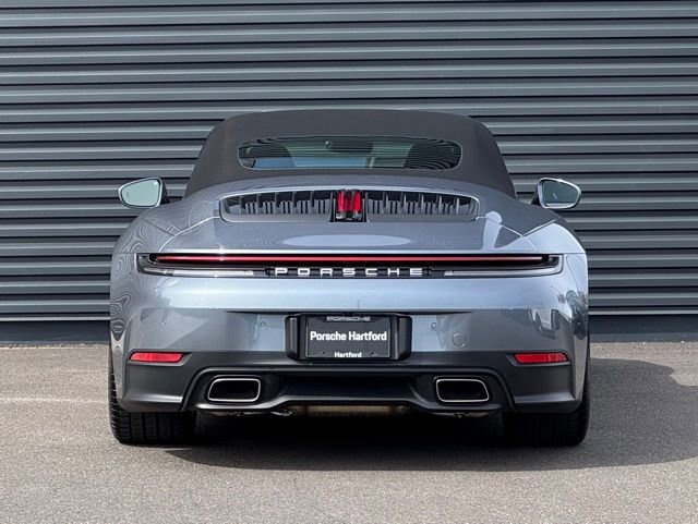 Used 2025 Porsche 911 Carrera image 6