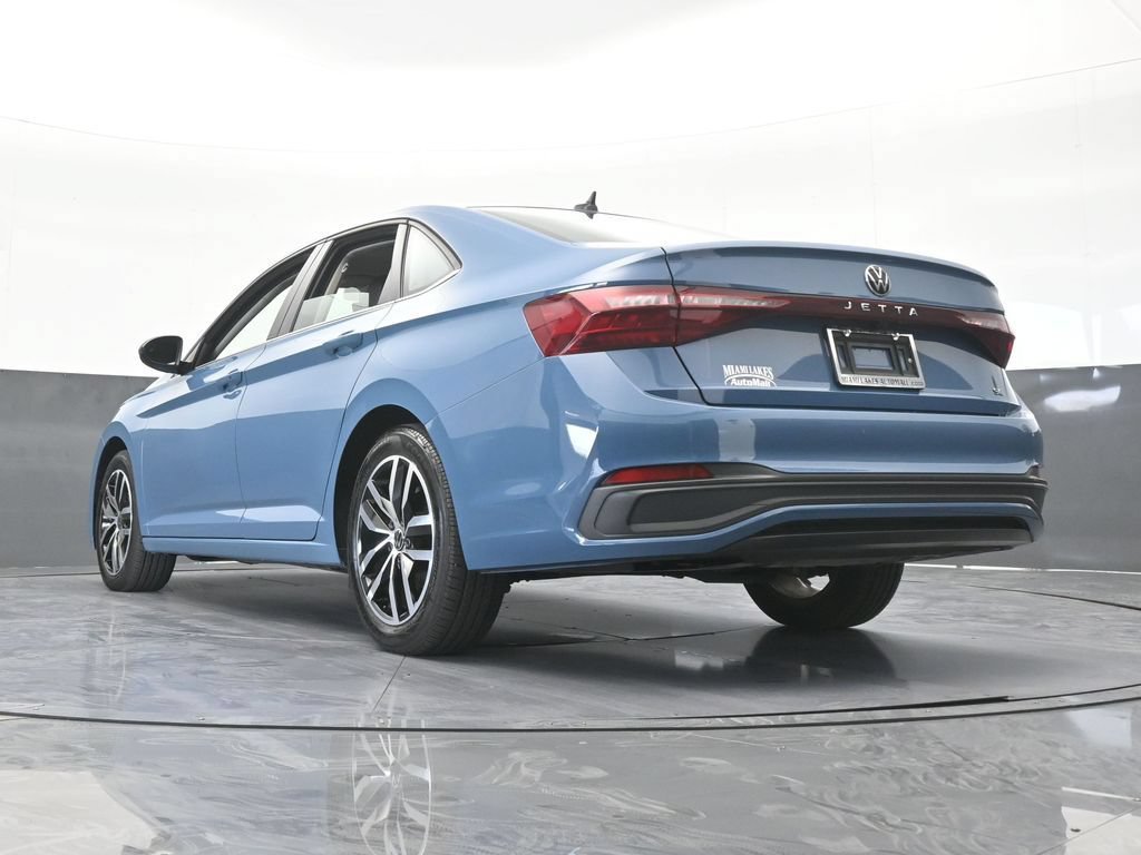 Used 2025 Volkswagen Jetta SE FWD image 55