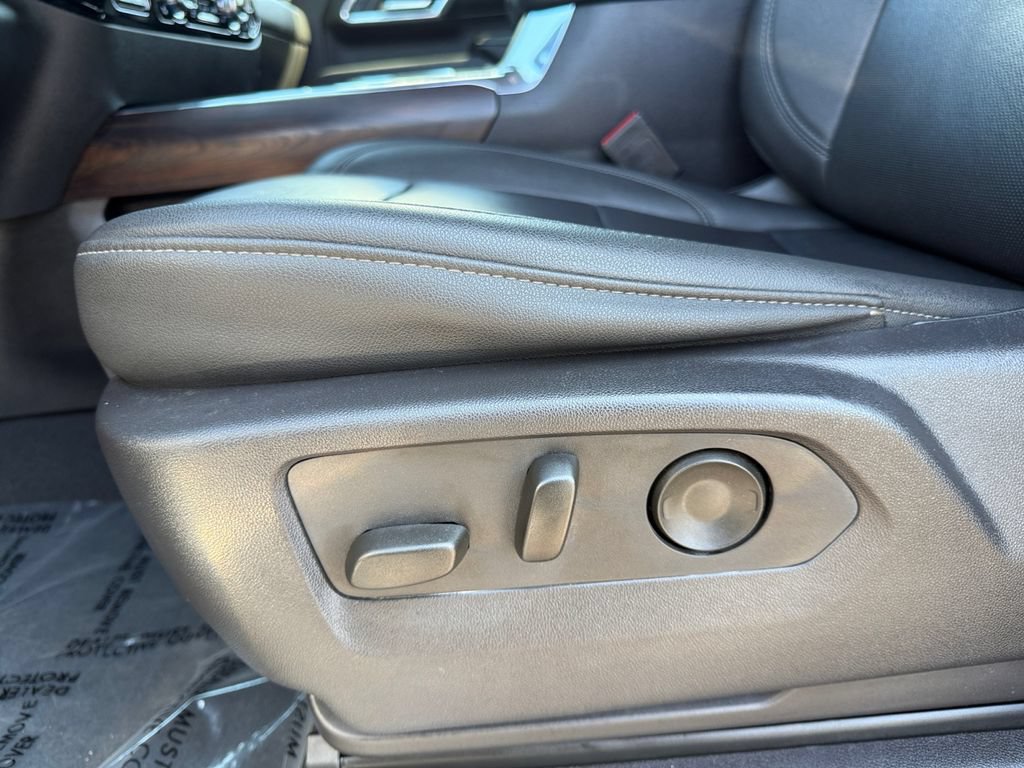 Used 2024 GMC Sierra 2500 SLT w/ SLT Premium Package AWD/4WD image 10