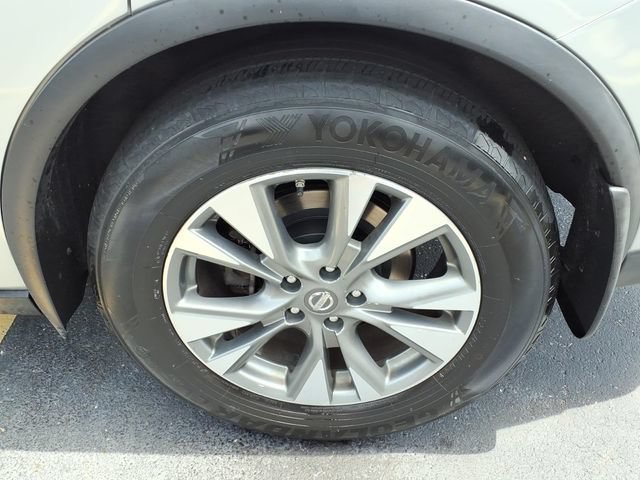 Used 2017 Nissan Murano S AWD/4WD image 11