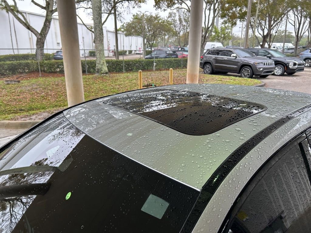 Used 2024 Mercedes-Benz C 43 AMG 4MATIC Sedan image 17