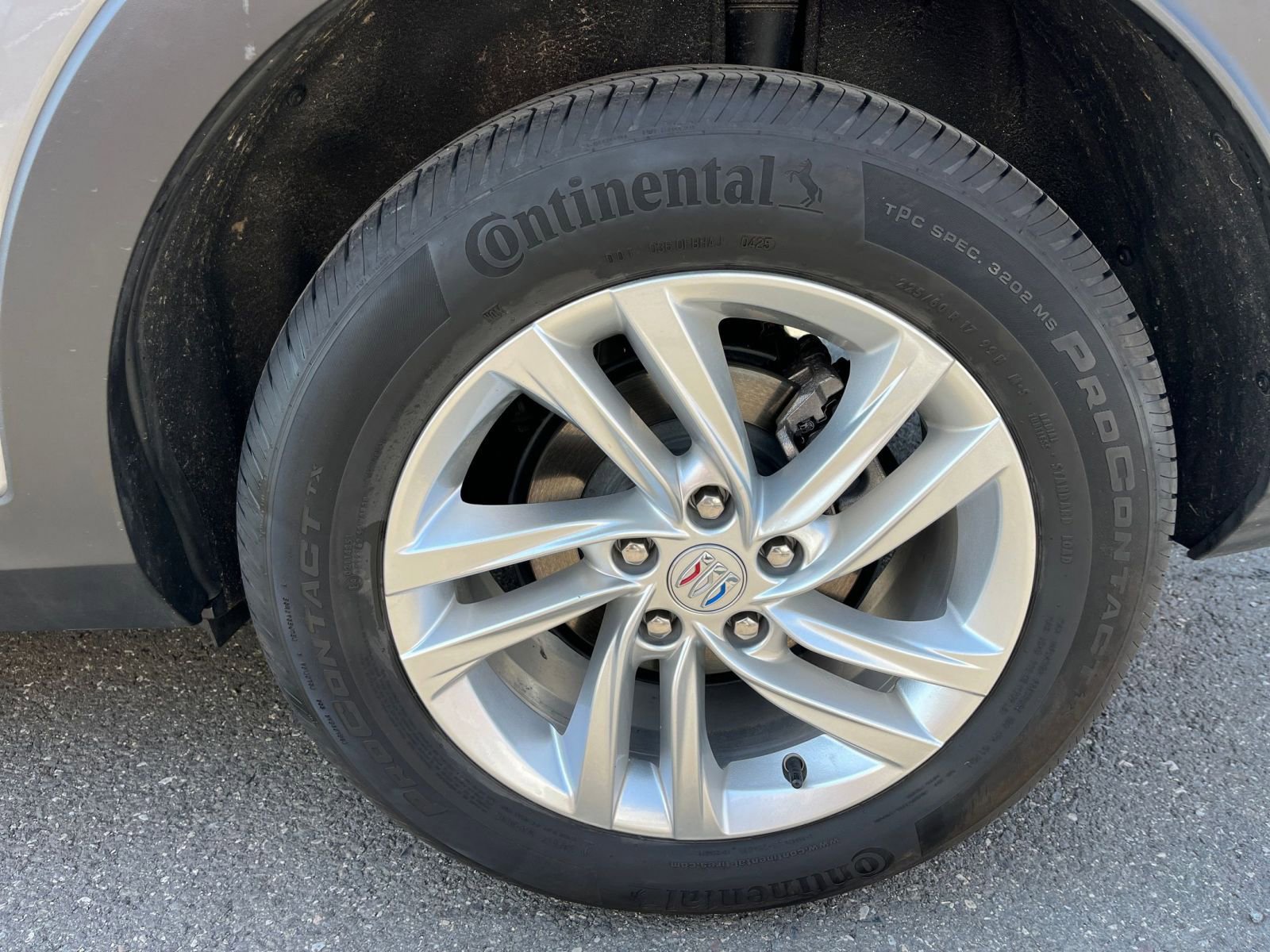 Used 2025 Buick Envista Preferred image 30