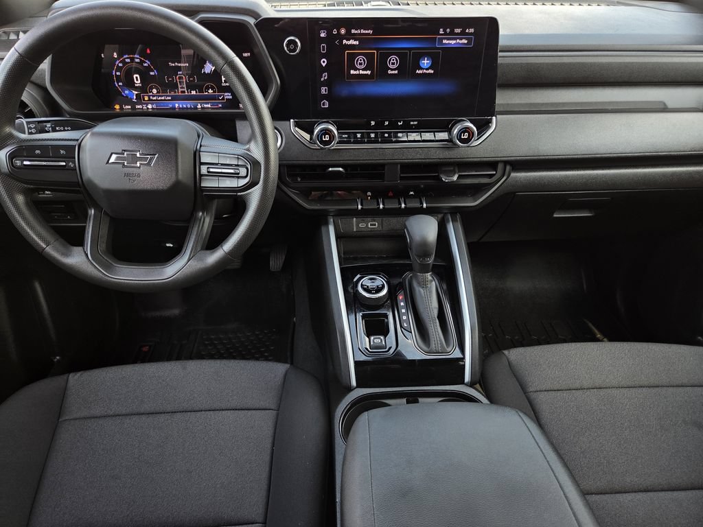 Used 2025 Chevrolet Colorado Trail Boss AWD/4WD image 8