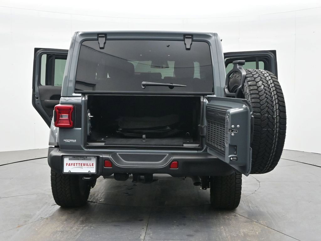 Used 2025 Jeep Wrangler Sahara 4xe image 43