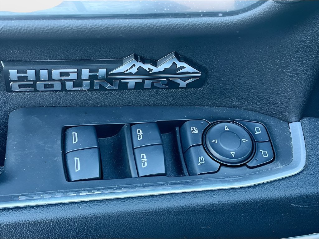Used 2024 Chevrolet Silverado 1500 High Country AWD/4WD image 18