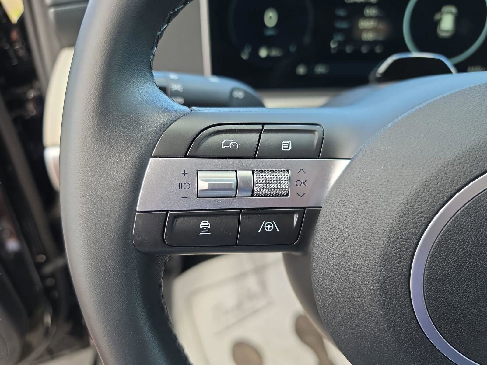 New 2025 Hyundai Tucson SEL image 34