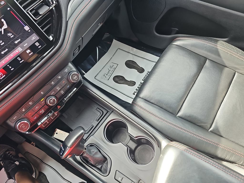 Used 2024 Dodge Durango R/T AWD/4WD image 30