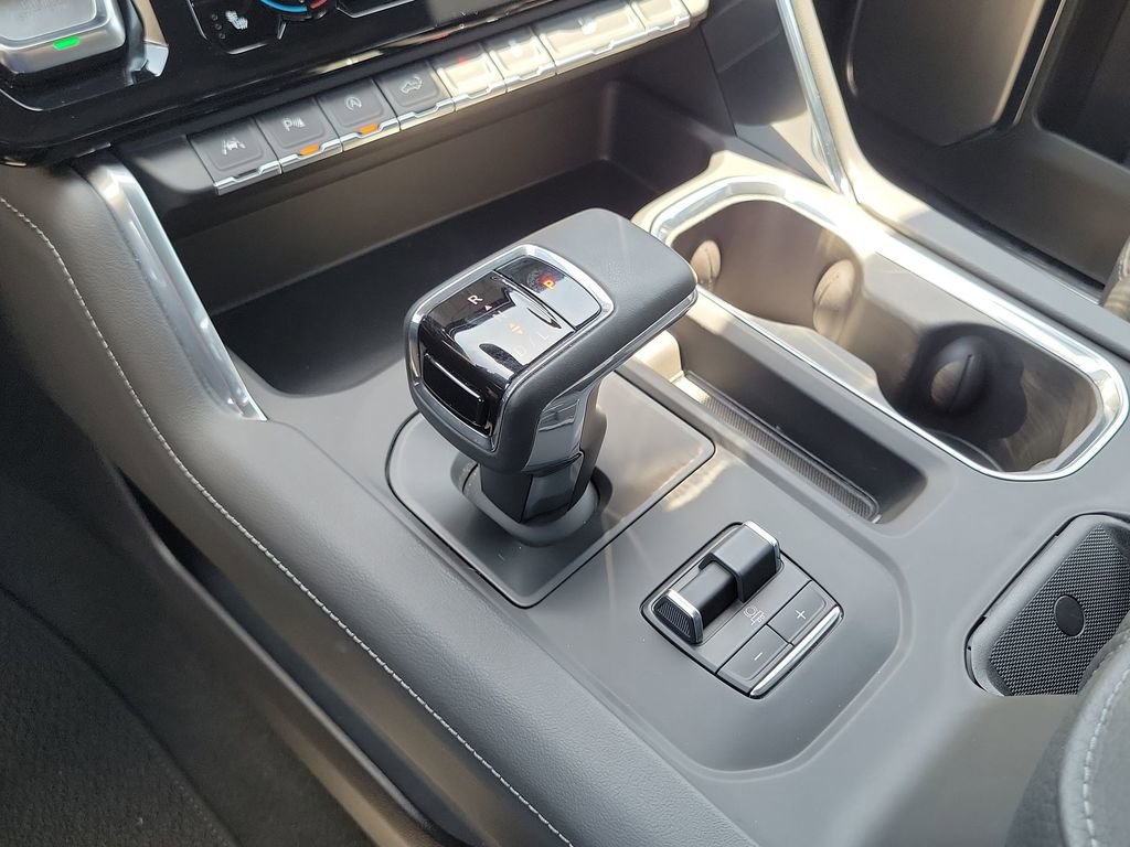 Used 2024 GMC Sierra 1500 Denali w/ Technology Package RWD image 16