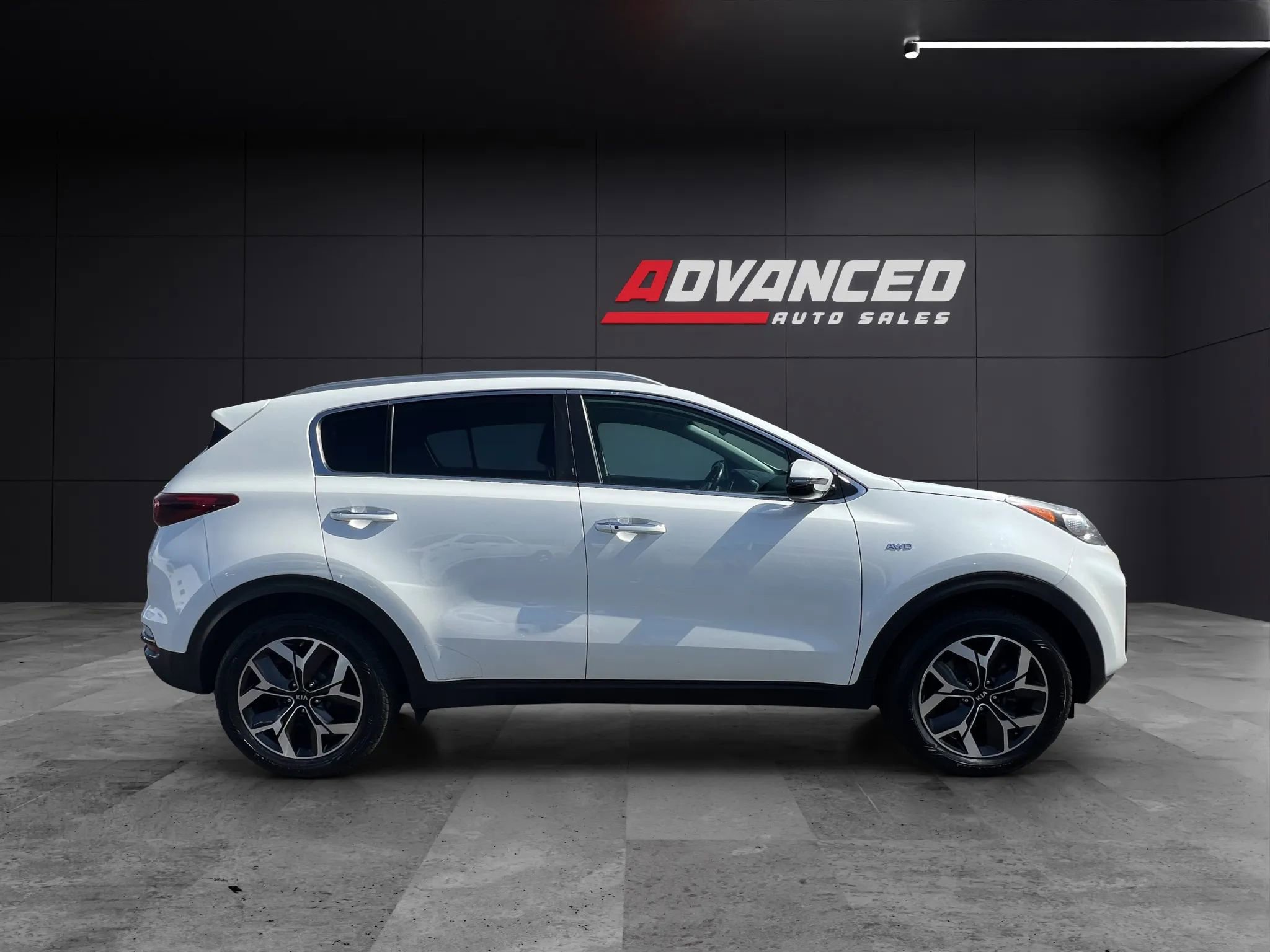 Used 2020 Kia Sportage EX image 8