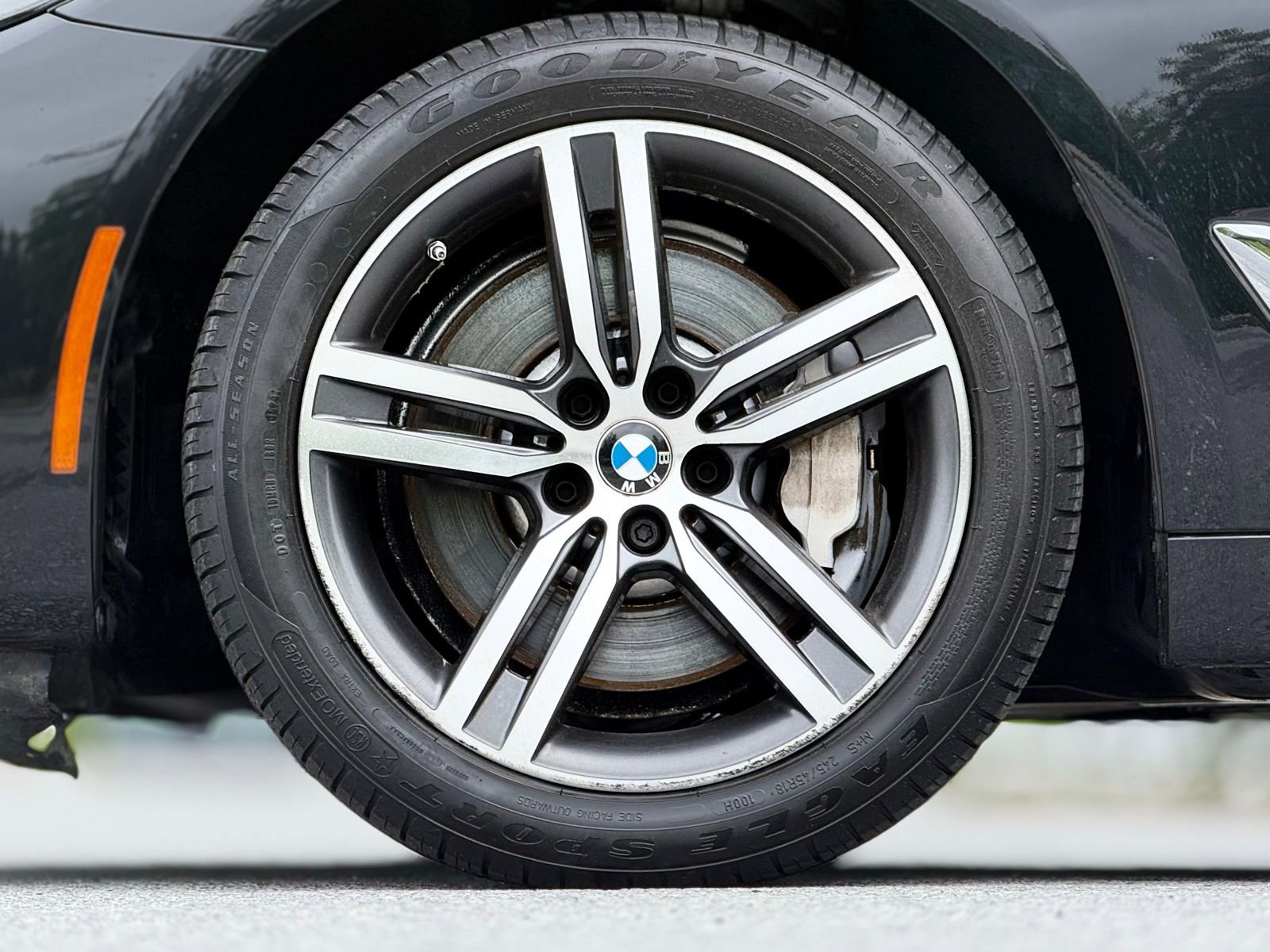 Used 2022 BMW 530i w/ M Sport Package RWD image 18