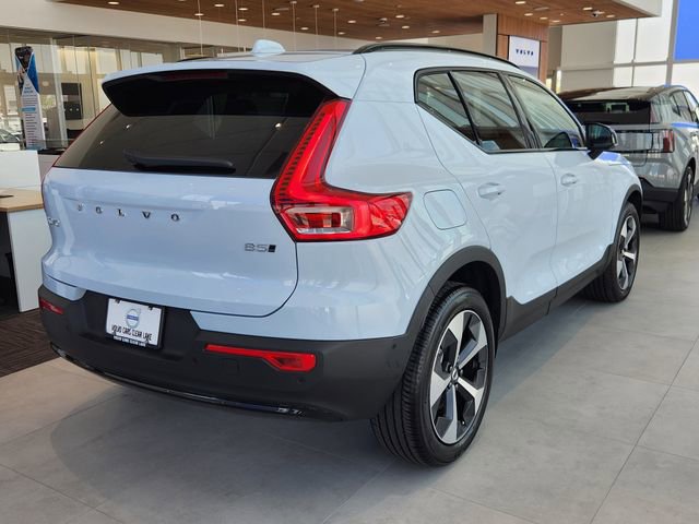 Used 2026 Volvo XC40 B5 Plus w/ Protection Package Premier AWD/4WD image 2