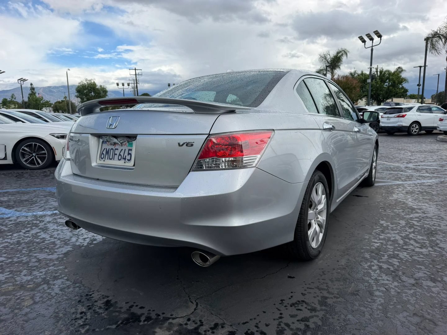 Used 2010 Honda Accord EX-L image 7