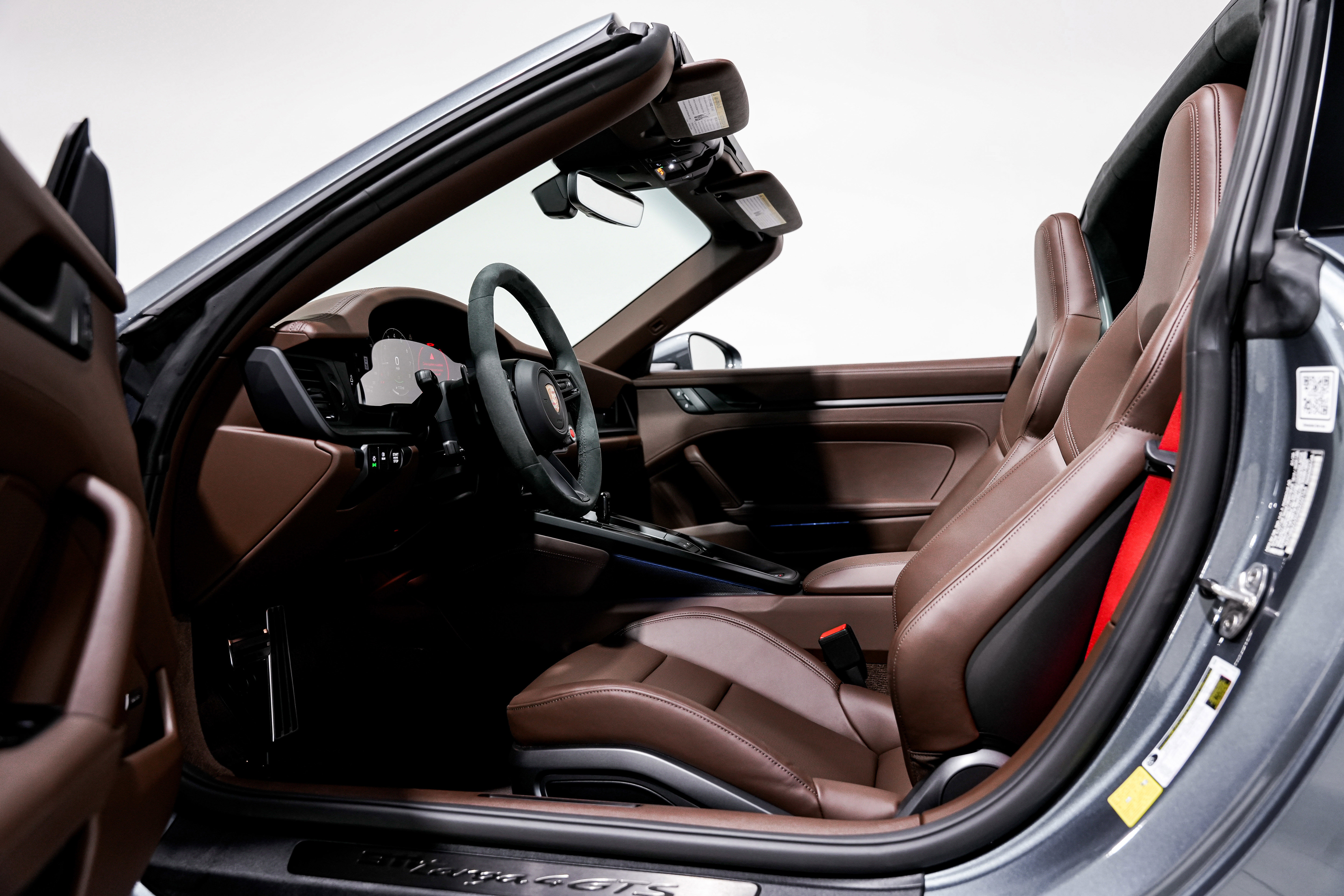 Used 2025 Porsche 911 Targa 4 GTS image 24