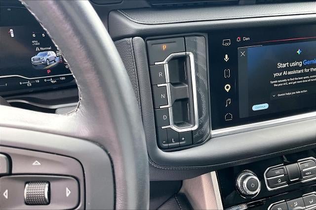 Used 2024 GMC Yukon Denali w/ Denali Reserve Package AWD/4WD image 17