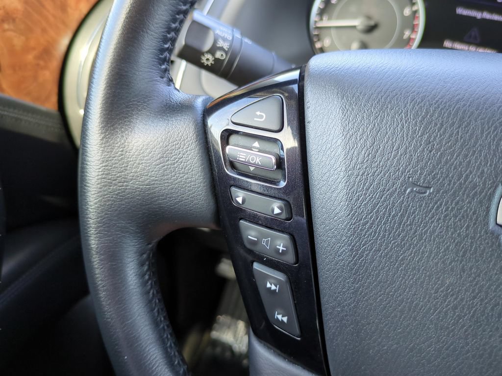 Used 2024 Nissan Armada SL w/ Captain's Chairs Package AWD/4WD image 20