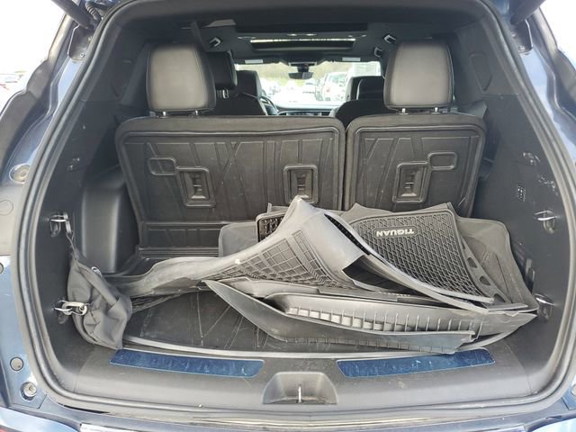 Used 2023 Buick Enclave Avenir w/ Avenir Technology Package image 9