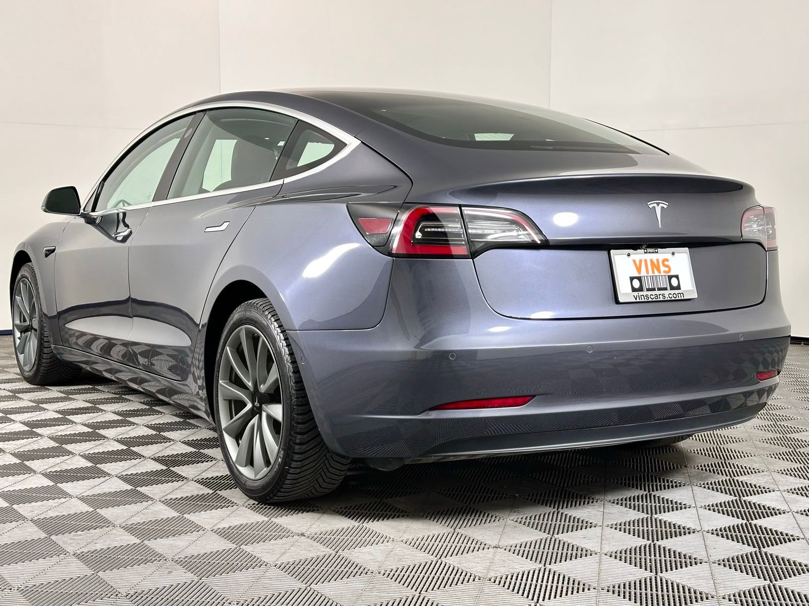 Used 2018 Tesla Model 3 Long Range image 37