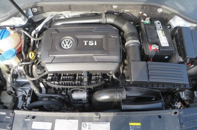 Used 2014 Volkswagen Passat 1.8T Wolfsburg Edition image 11