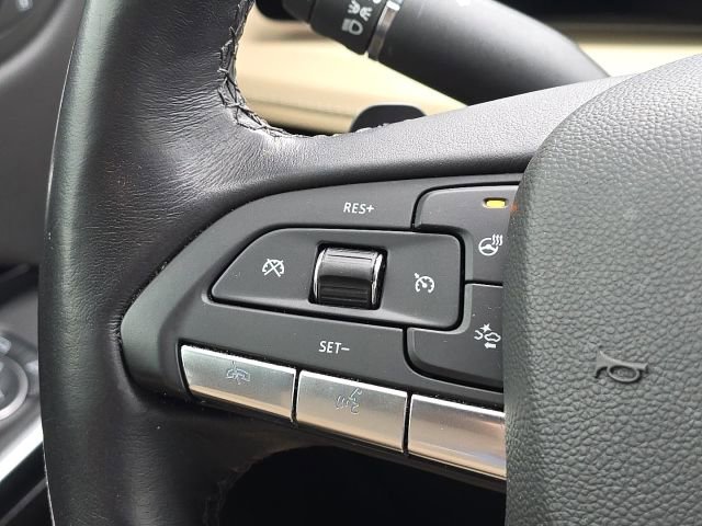 Used 2024 Cadillac XT4 Luxury w/ Cold Weather Package image 31