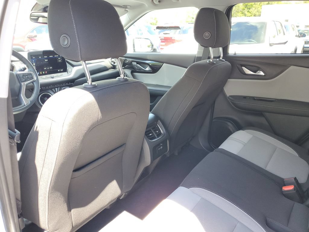 Certified 2023 Chevrolet Blazer LT w/ Convenience Package FWD image 29