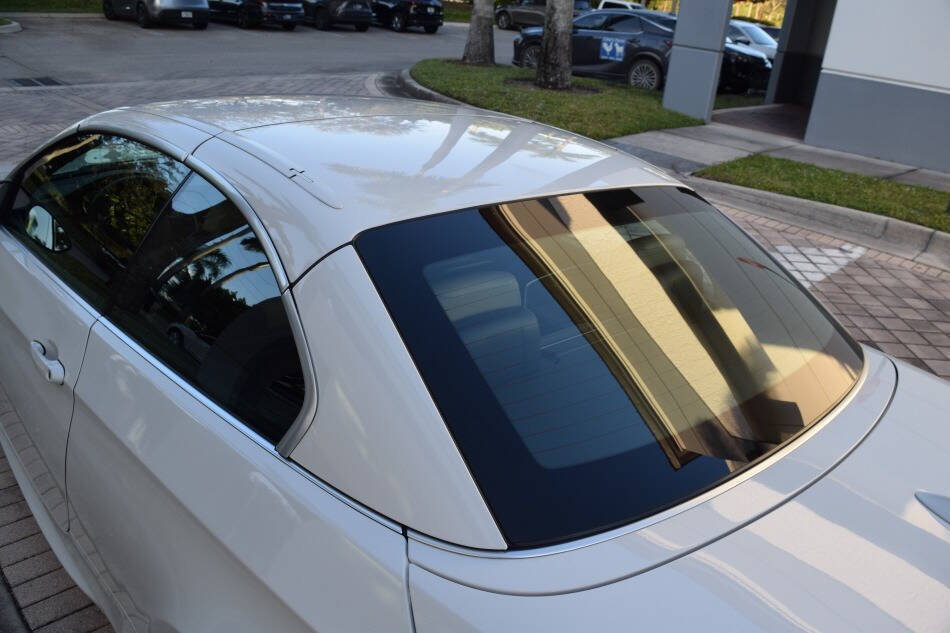 Used 2011 BMW M3 Convertible RWD image 27
