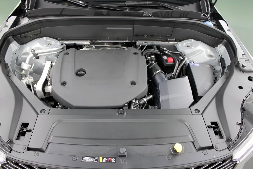 New 2026 Volvo XC90 B6 Ultra w/ Protection Package image 33