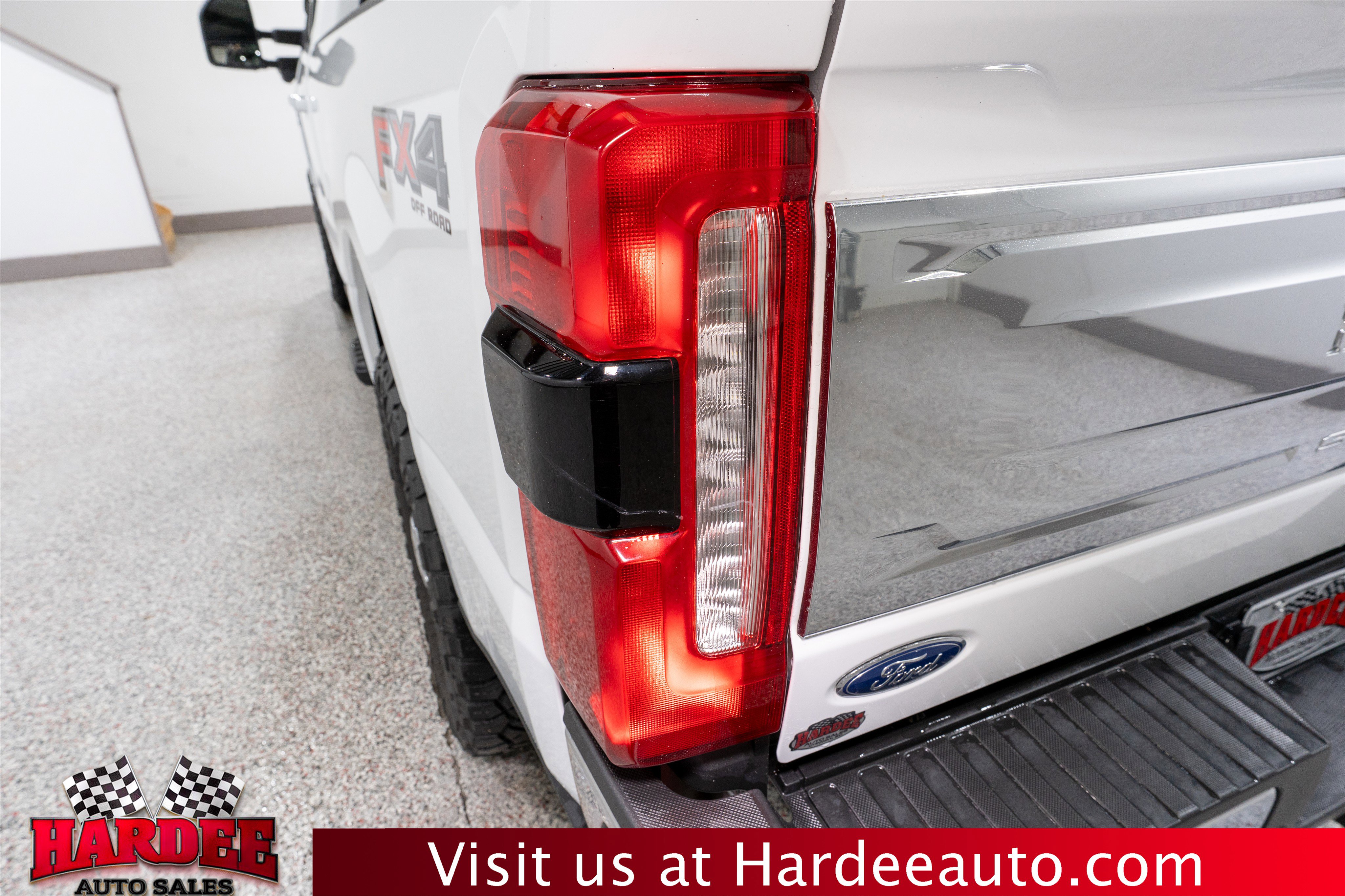 Used 2023 Ford F250 King Ranch w/ Chrome Package image 9