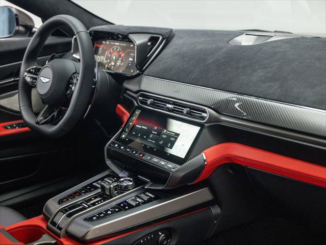 Used 2025 Aston Martin Vanquish RWD image 23