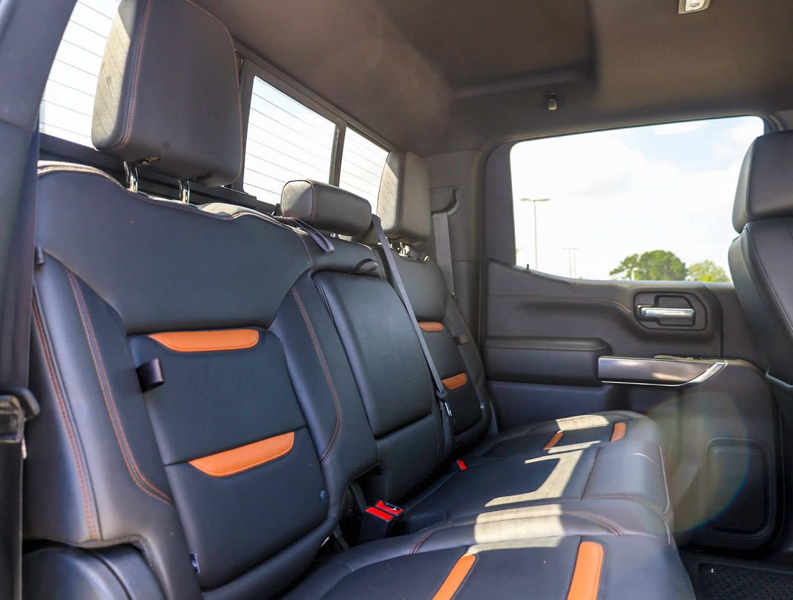 Used 2021 GMC Sierra 1500 AT4 w/ AT4 Premium Package AWD/4WD image 10