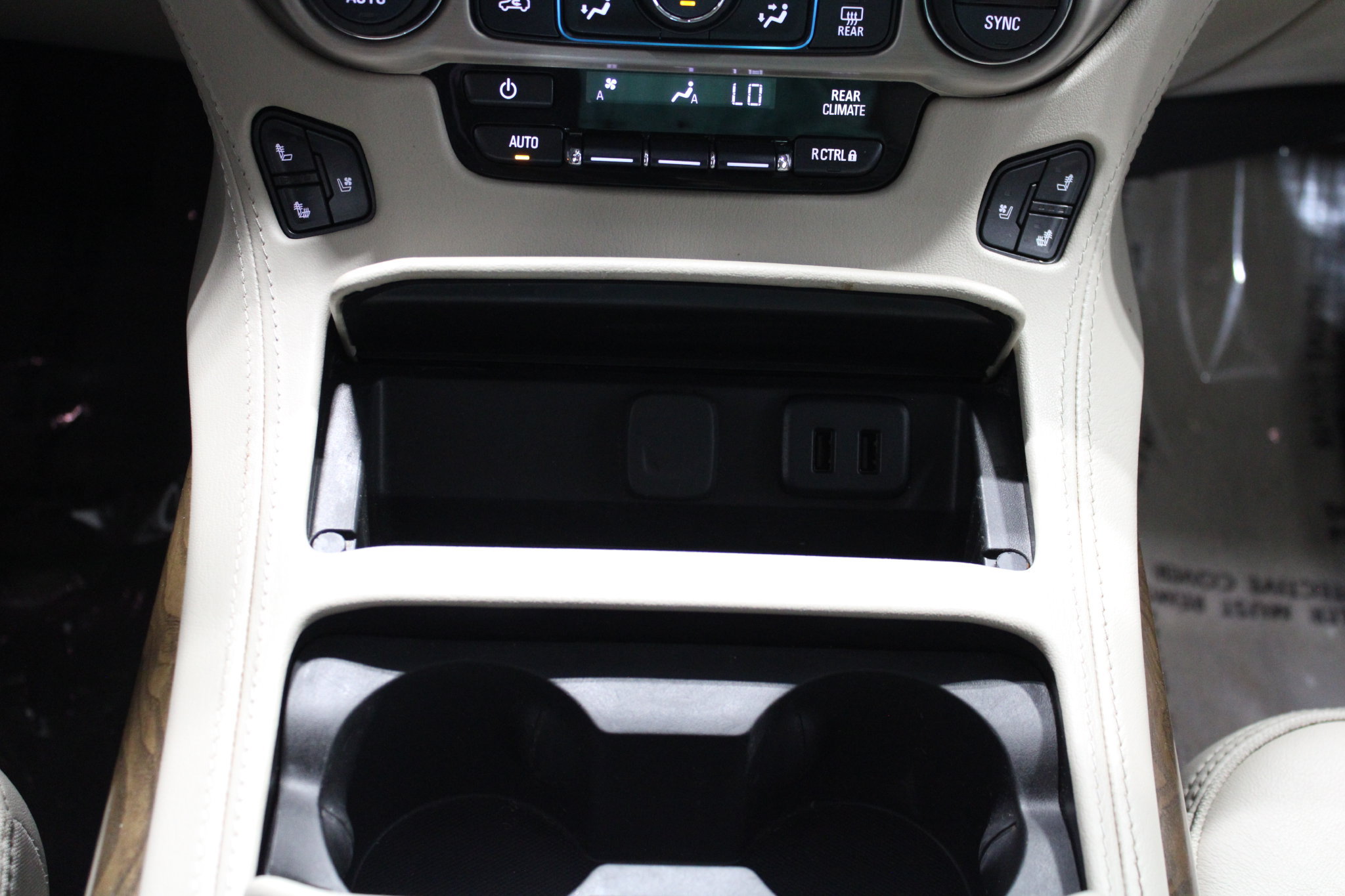 Used 2019 GMC Yukon Denali w/ Denali Ultimate Package AWD/4WD image 35