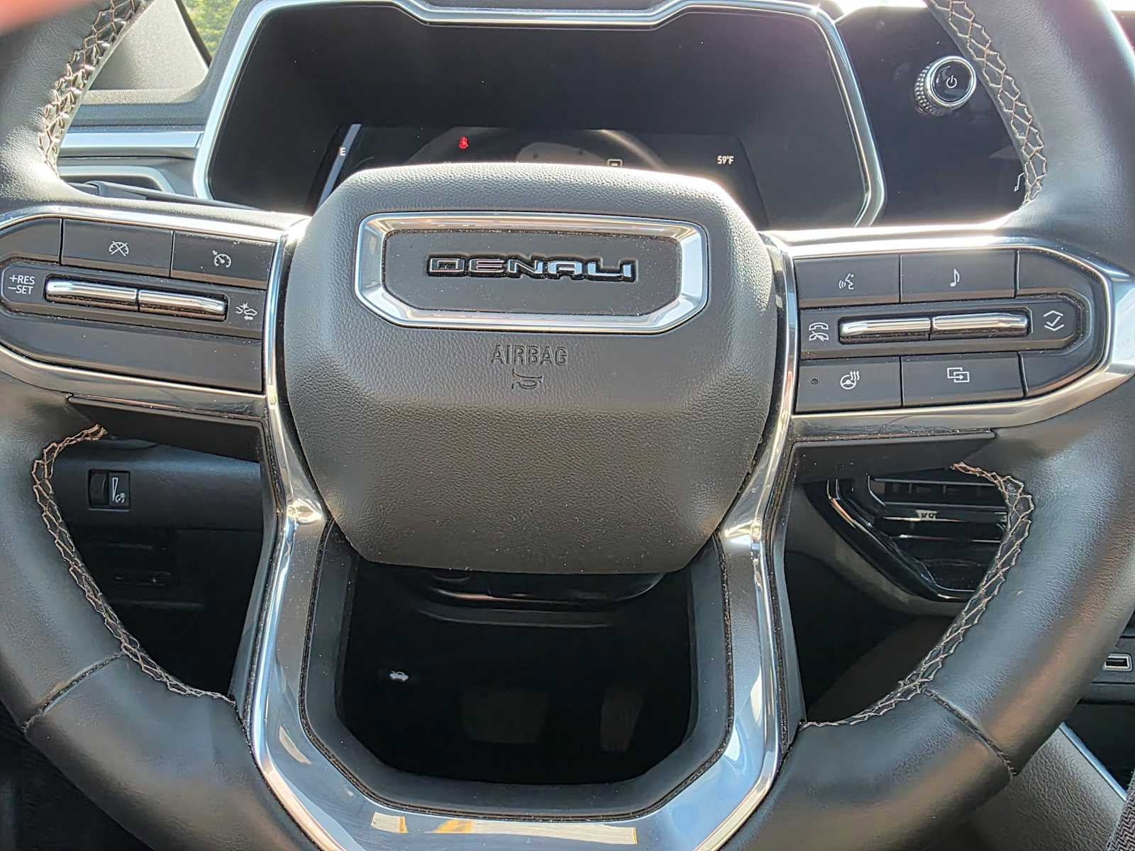 Used 2024 GMC Canyon Denali AWD/4WD image 25