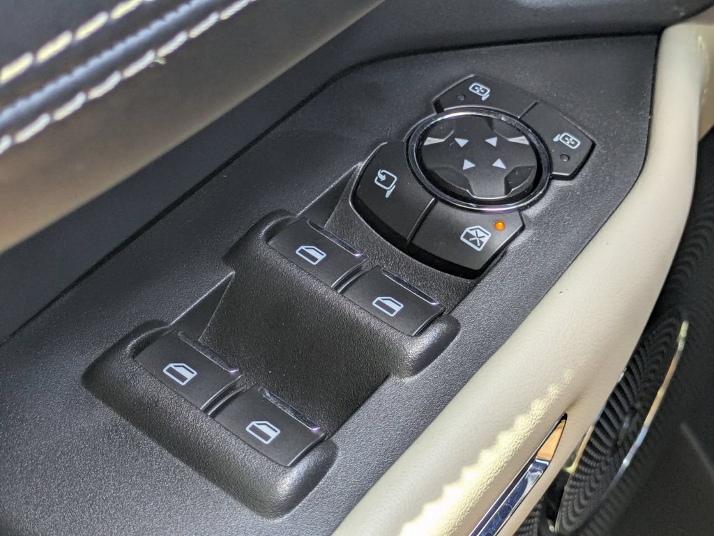 Used 2020 Ford Expedition Platinum AWD/4WD image 25