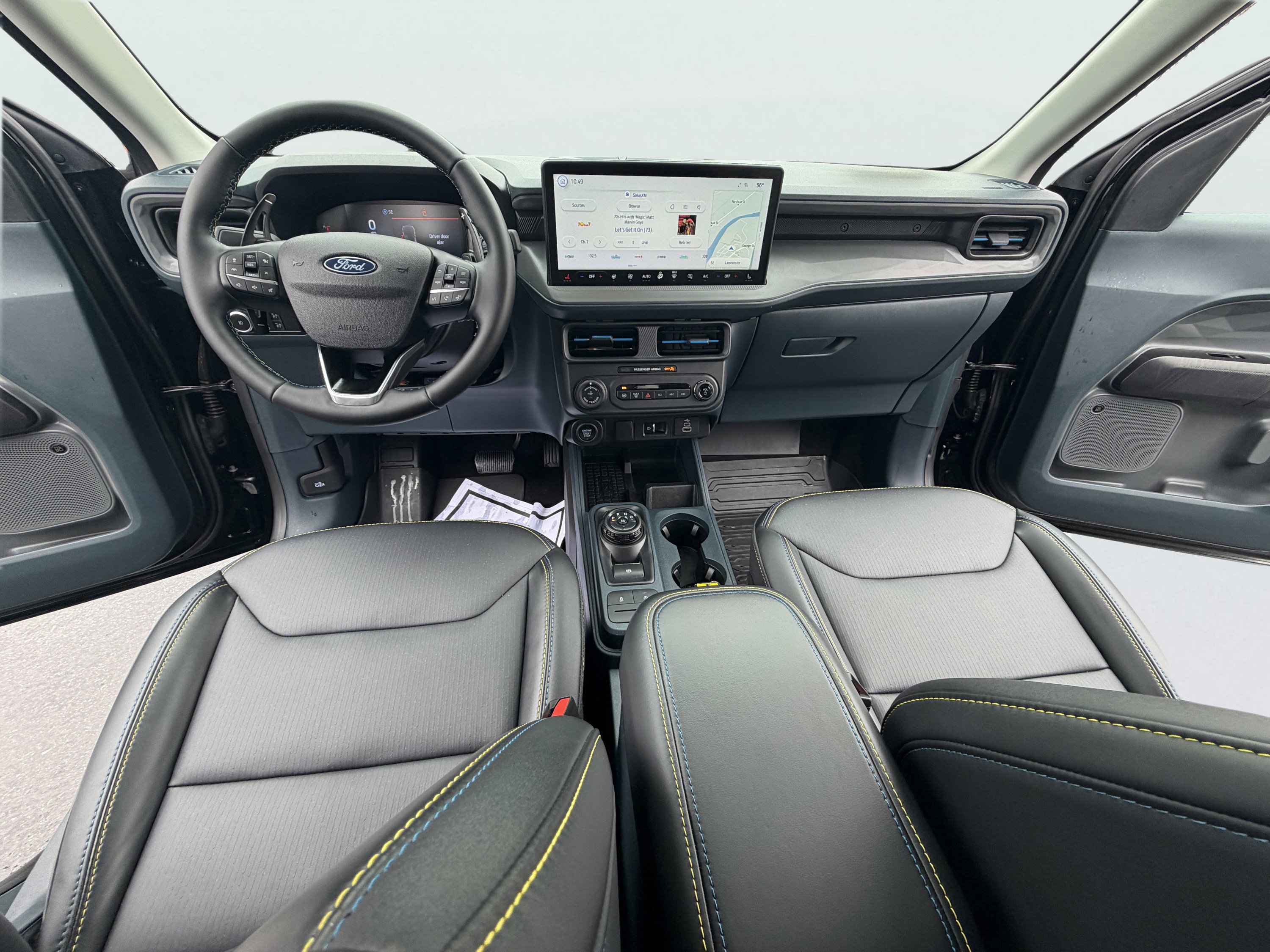 Used 2025 Ford Maverick Lobo image 3