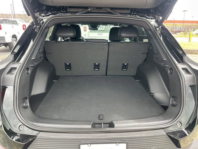 New 2026 Chevrolet Equinox EV LT image 29