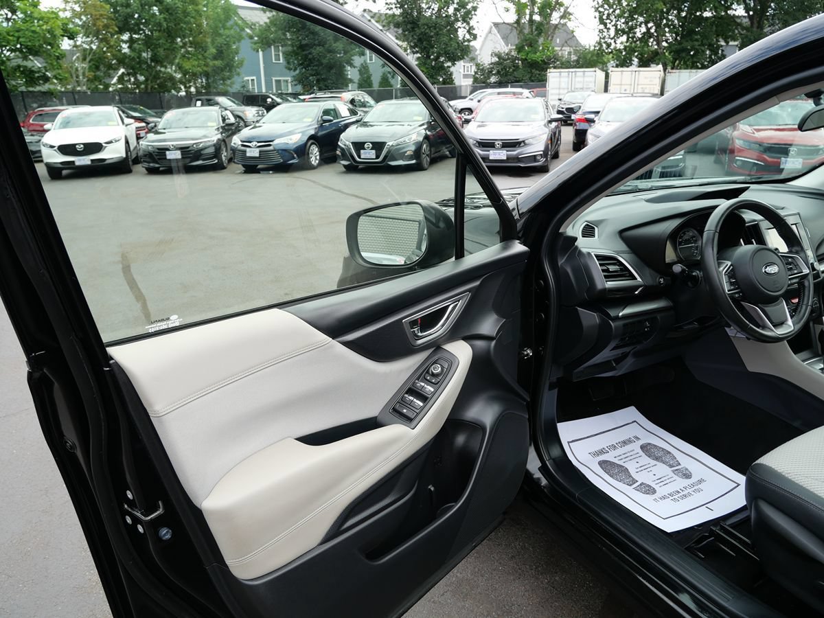 Used 2020 Subaru Forester Premium AWD/4WD image 16