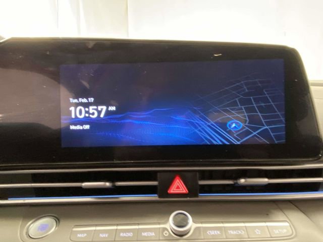 Used 2024 Hyundai Elantra SEL image 14