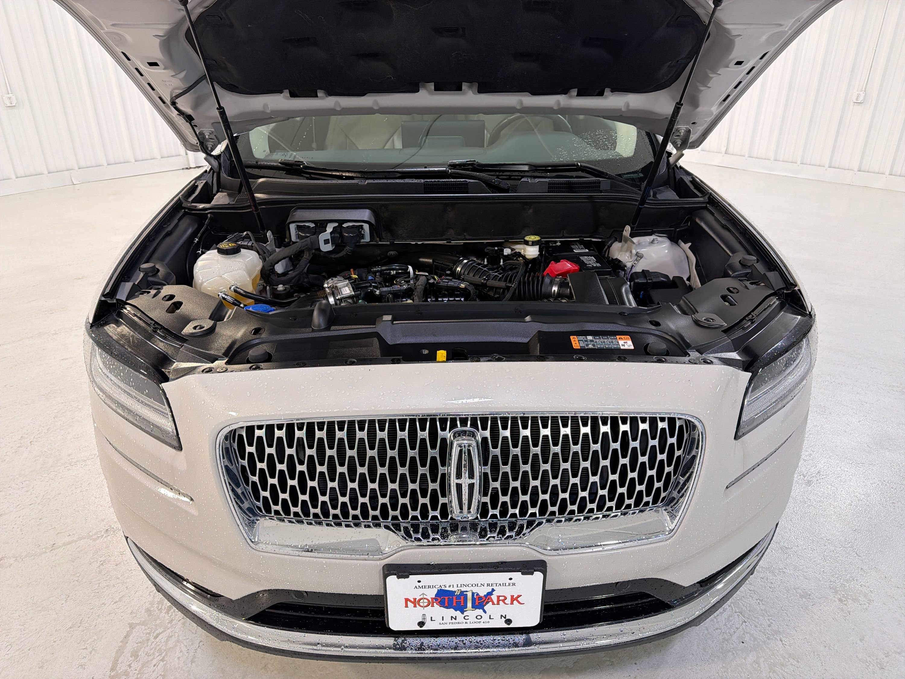 Used 2022 Lincoln Nautilus Reserve w/ Equipment Group 201A AWD/4WD image 31