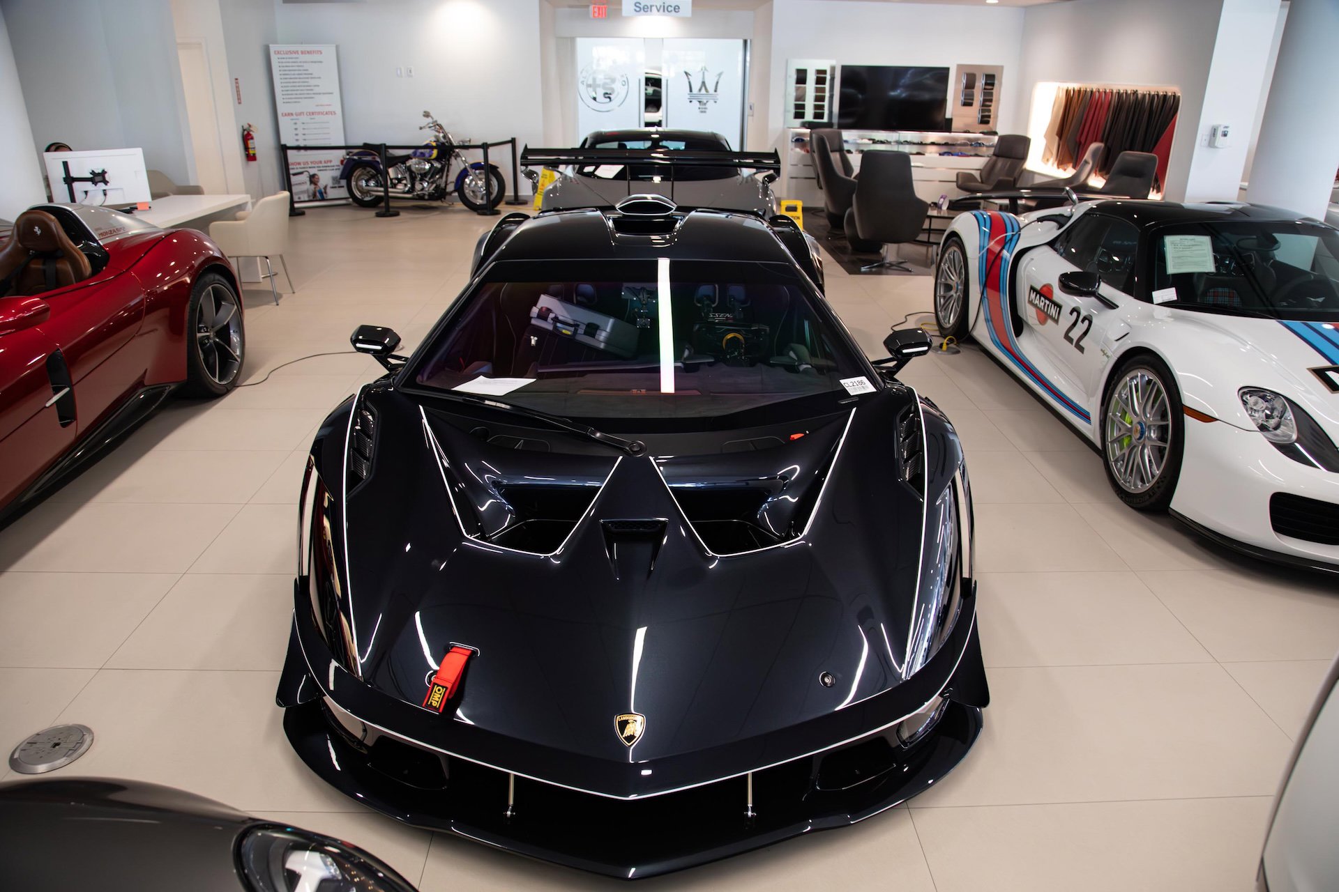 Used 2022 Lamborghini Aventador SVJ image 21