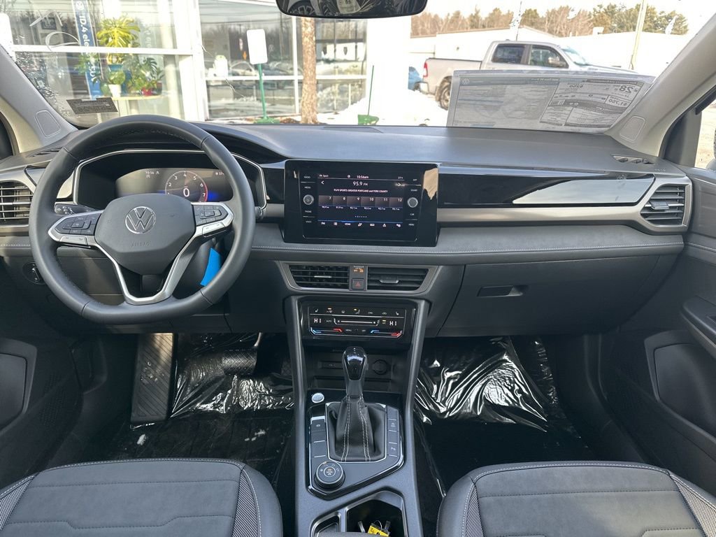 New 2026 Volkswagen Taos SE image 12