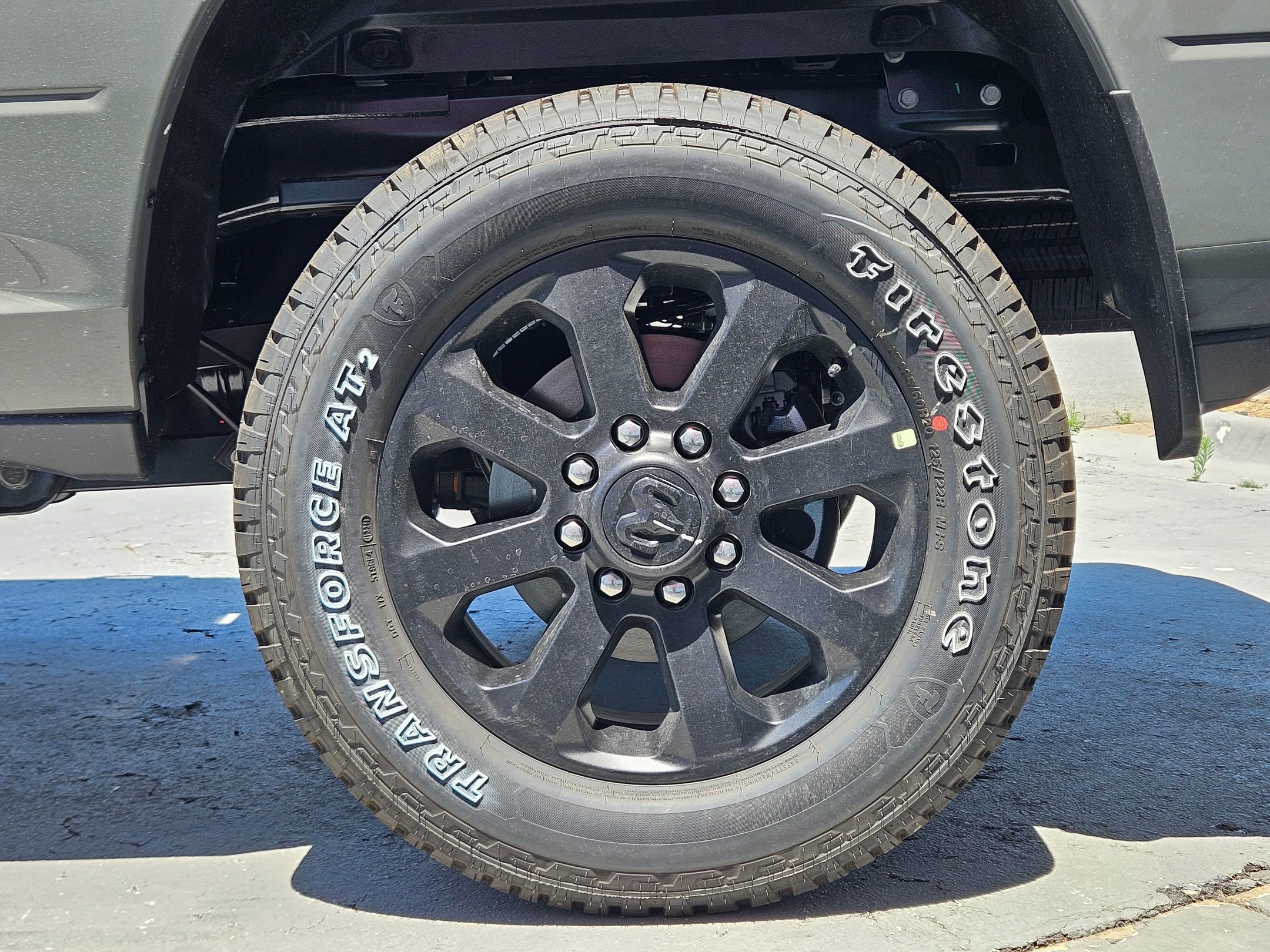 New 2026 RAM 2500 Laramie AWD/4WD image 24