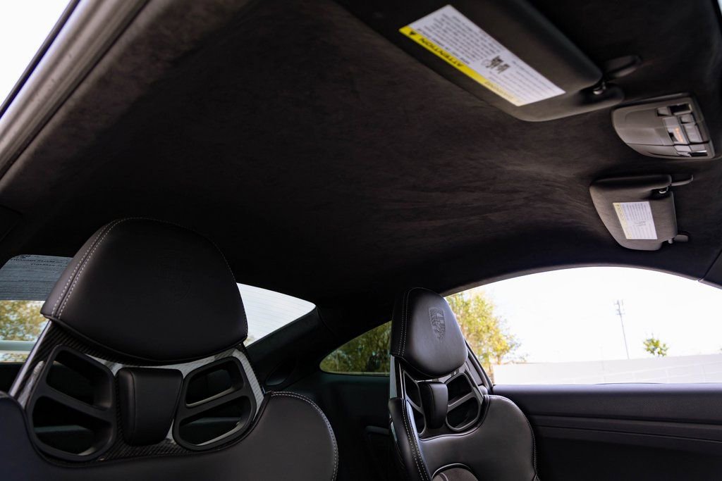 Used 2018 Porsche 911 GT3 image 32