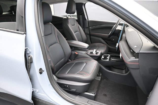 New 2026 Ford Mustang Mach-E Premium w/ Sport Appearance Package AWD/4WD image 32