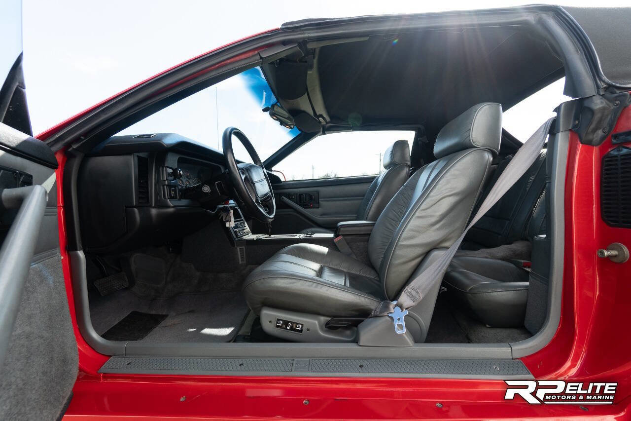 Used 1991 Chevrolet Camaro Z28 RWD image 59