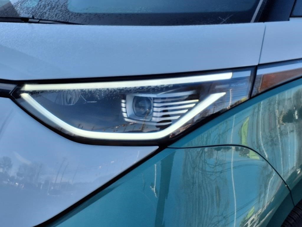 New 2025 Volkswagen ID. Buzz 1st Edition image 20