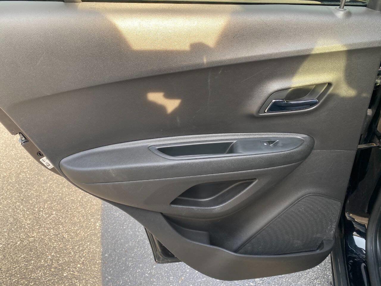 Used 2017 Chevrolet Trax LT image 21