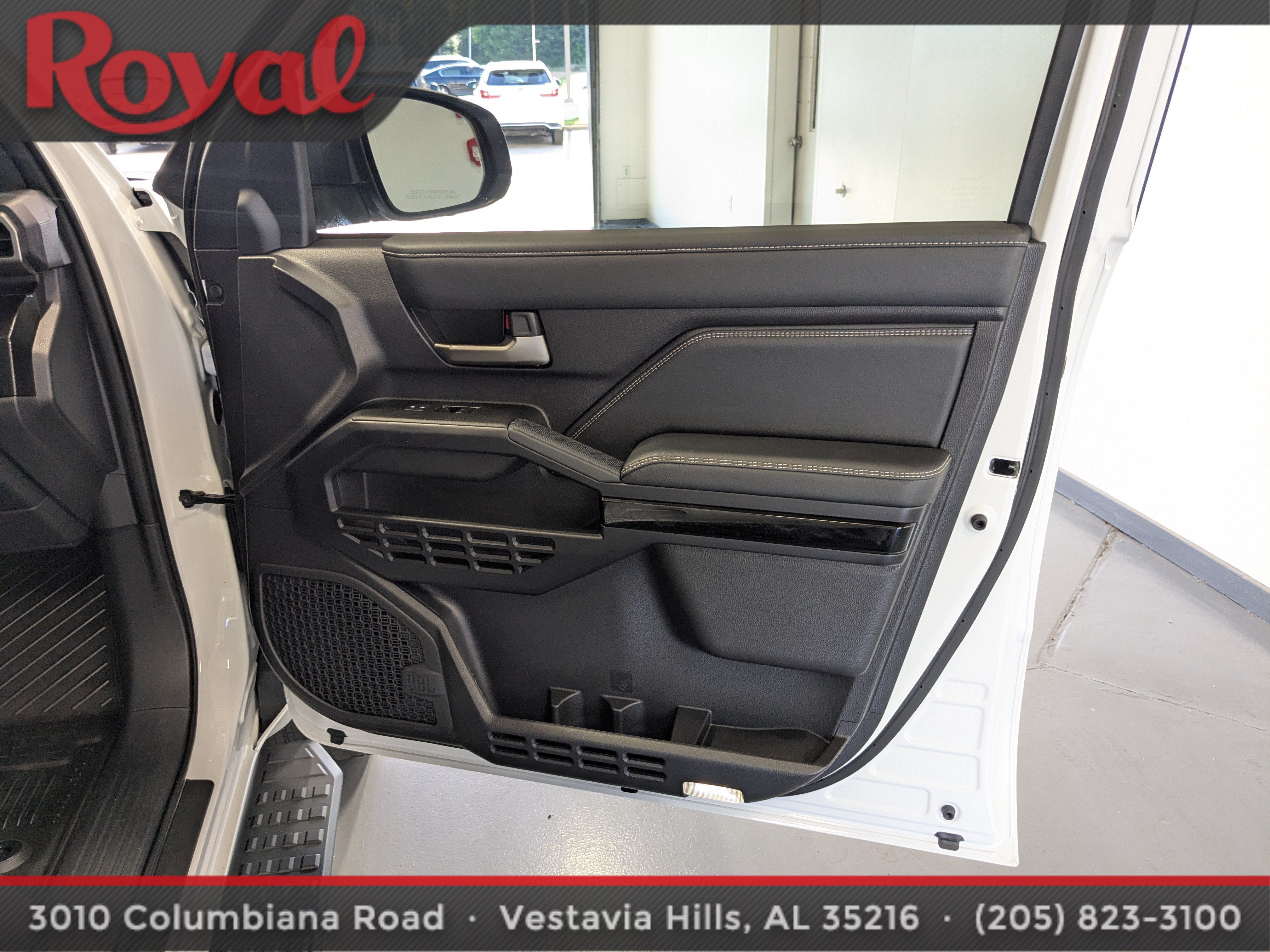 Used 2025 Toyota 4Runner Limited RWD image 7