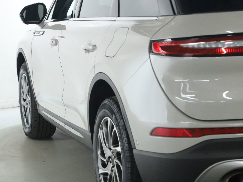 Used 2022 Lincoln Corsair AWD w/ Equipment Group 101A image 39