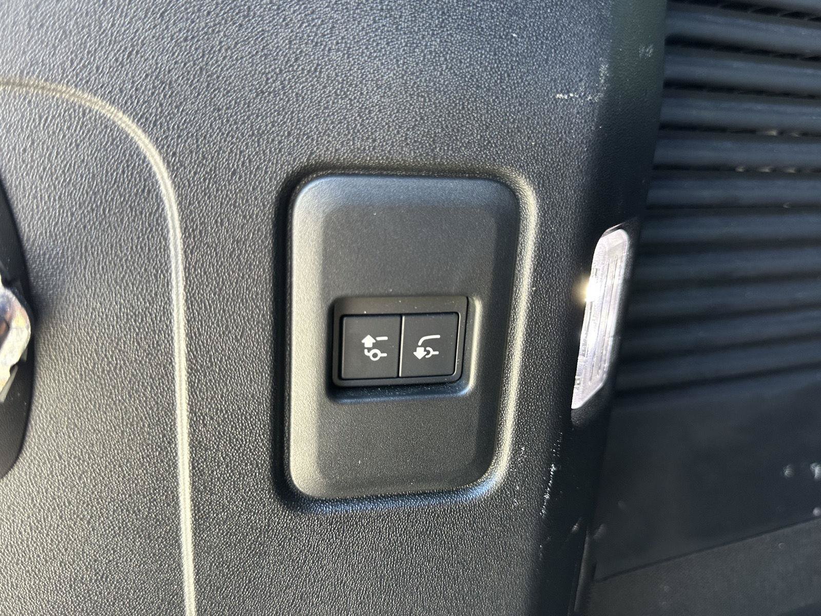 Used 2024 Land Rover Defender 130 Outbound AWD/4WD image 45